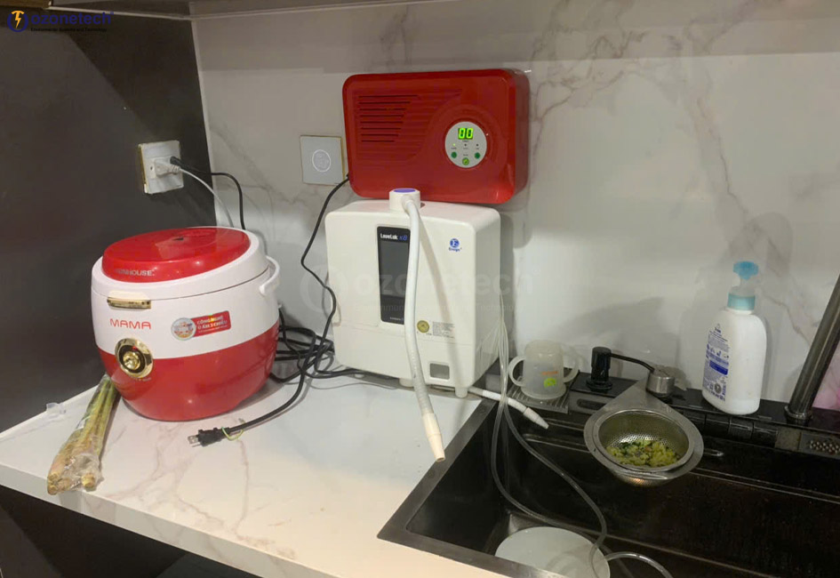 may-ozone-khu-trung-khu-doc-thuc-pham-gia-dinh-2