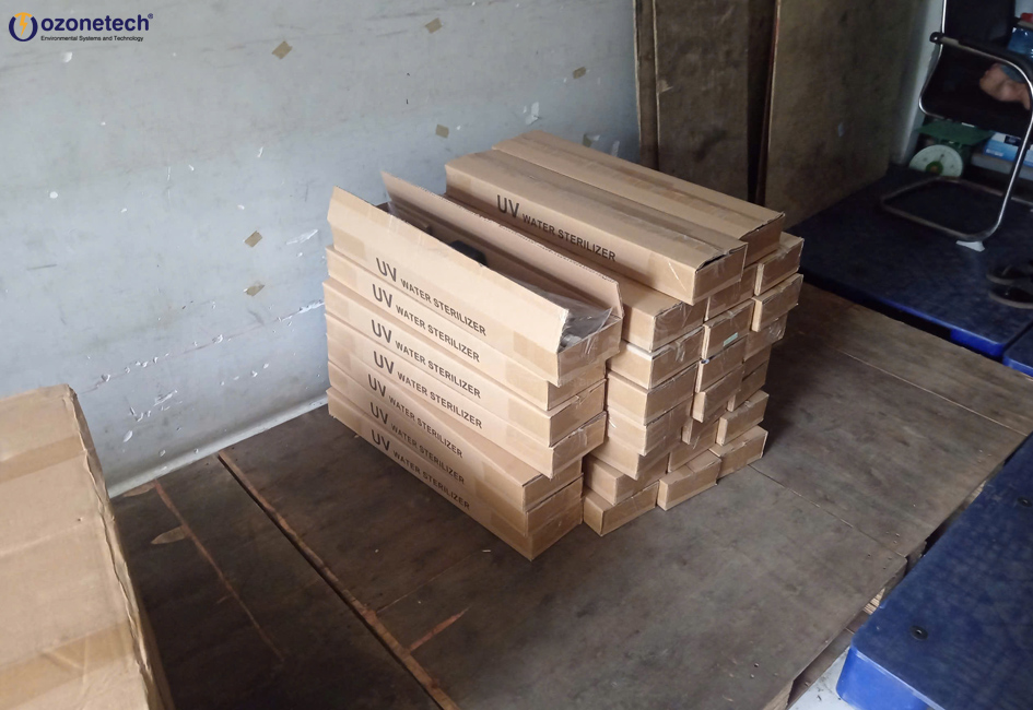 den-uv-khu-trung-nuoc